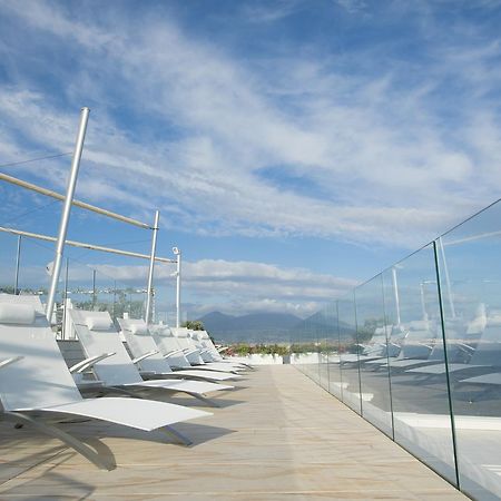 Grand Hotel Vesuvio Napoli Esterno foto The Marina