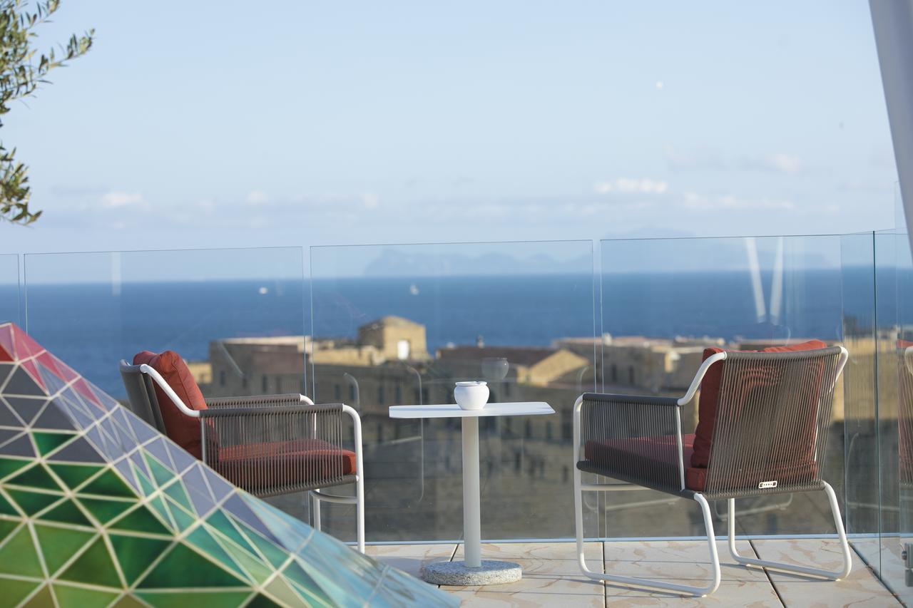Grand Hotel Vesuvio Napoli Esterno foto View from the rooftop