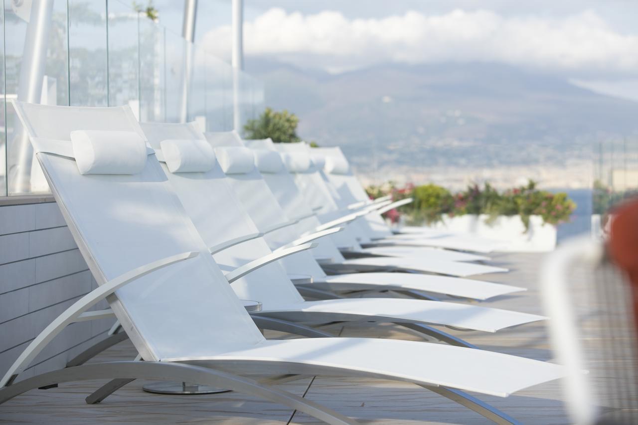 Grand Hotel Vesuvio Napoli Esterno foto The 180°